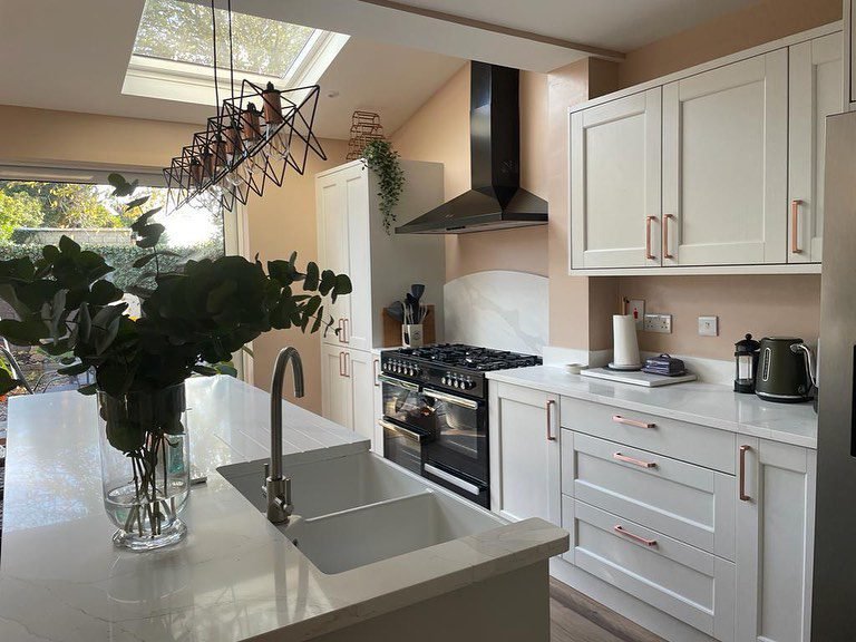 Bastille Shaker Kitchen in Legno White Grey with Quartz Island & Belfast Sink | Dublin image 5