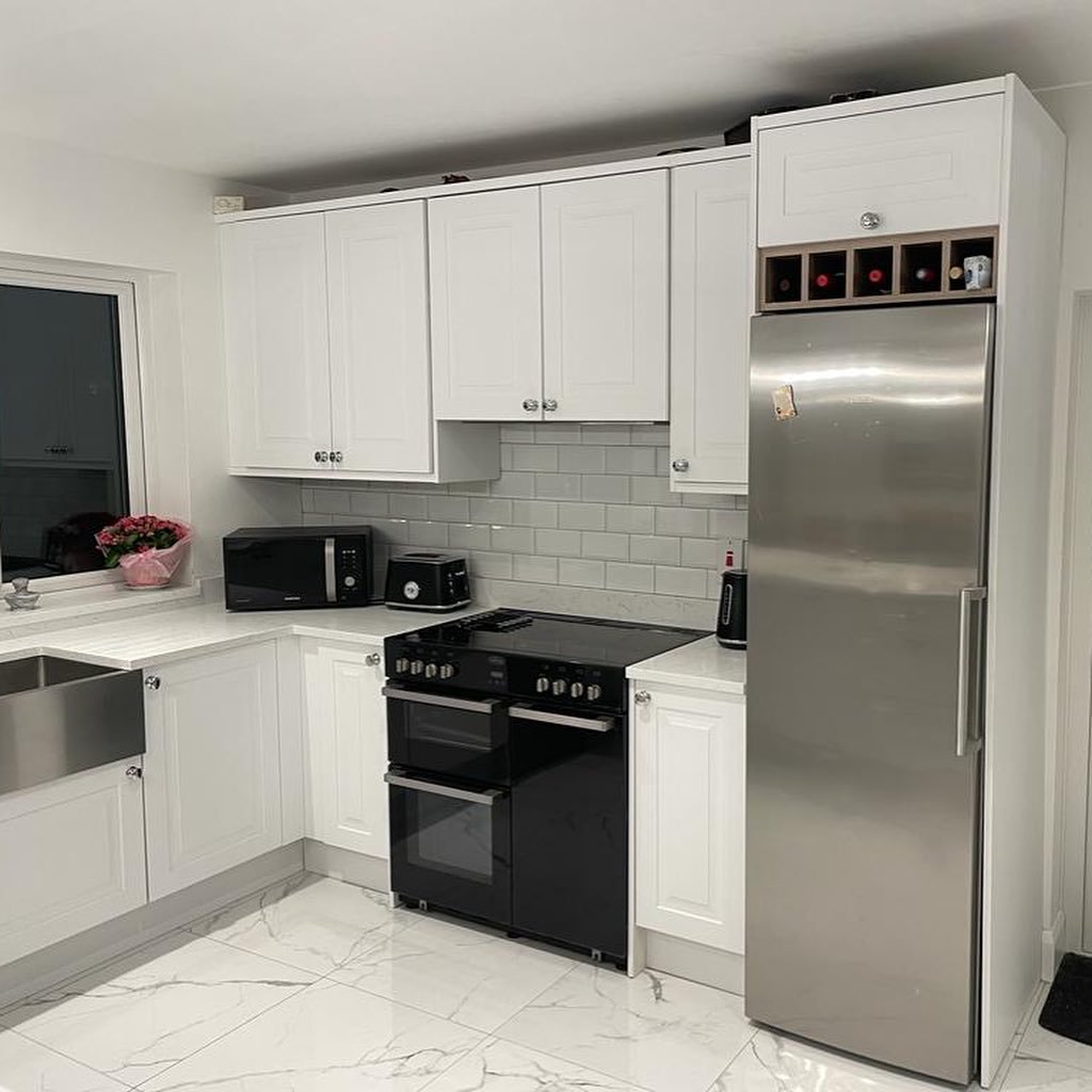 Chatham Kitchen Design in Superior Matte Porcelain & Quartz image 2