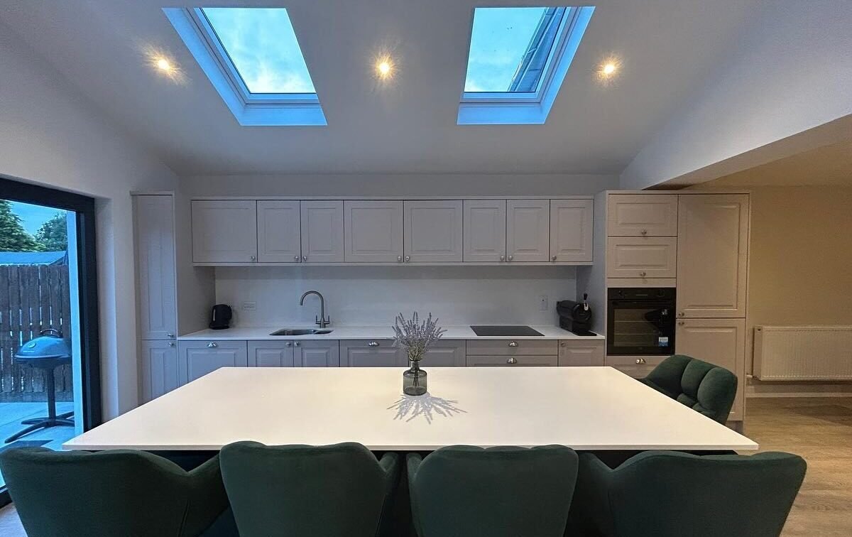 Classic Two-Tone Shaker Kitchen with Chatham Vinyl Doors | Dublin