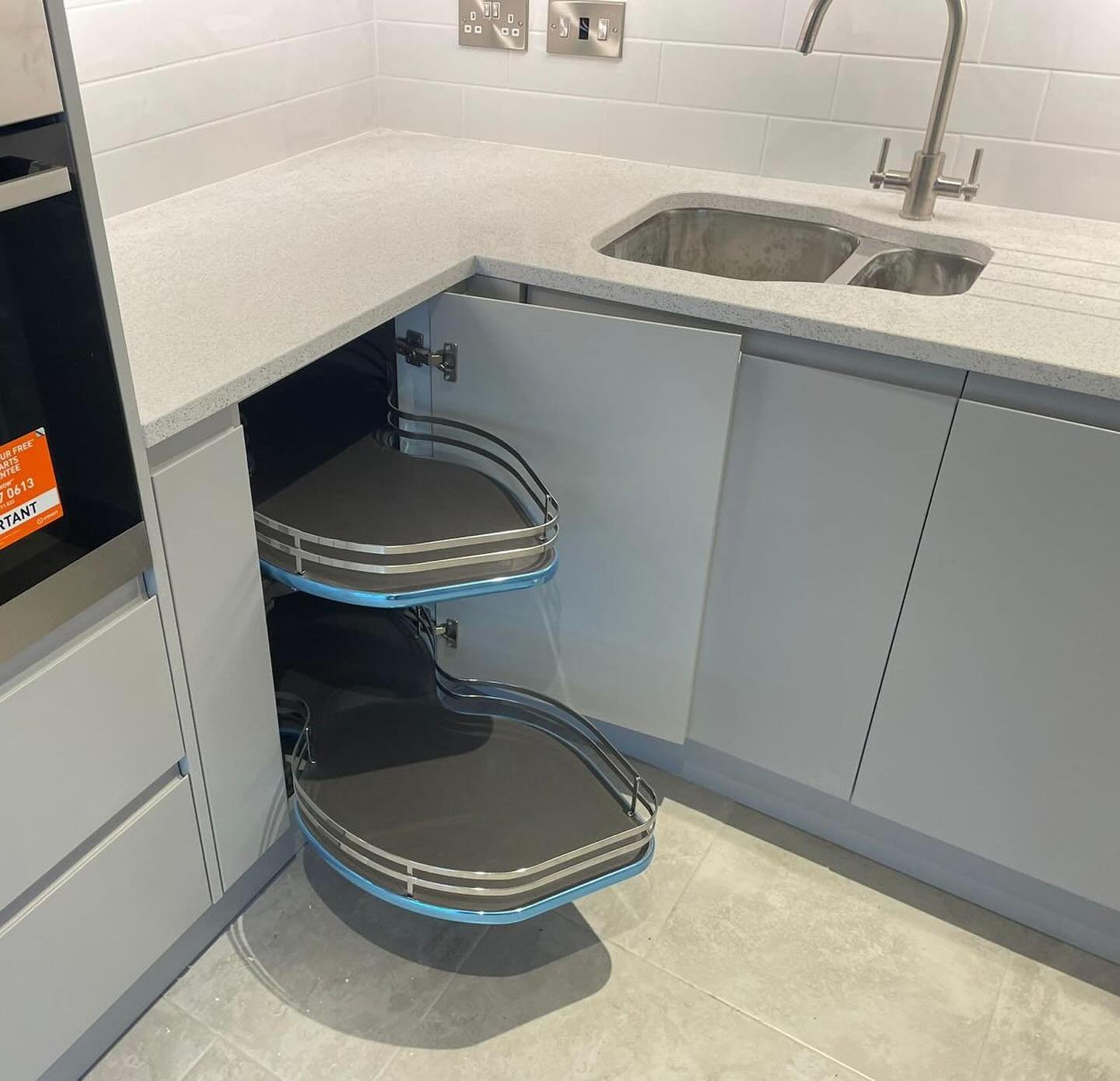 Functional & Stylish Arena Handleless Kitchen | Dublin image 2